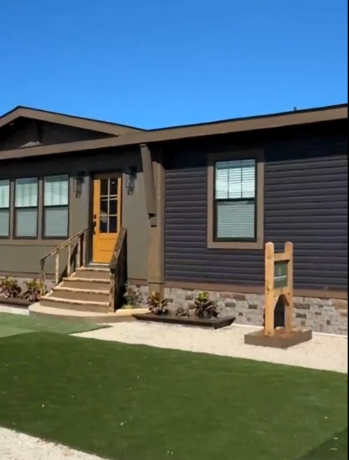 Modern 2 Bedroom Prefabricated House With Complete Installation